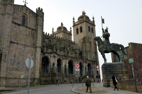 La cathédrale forteresse de Porto