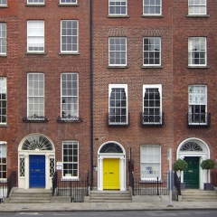 Dublin doors par Mikelo via Flickr