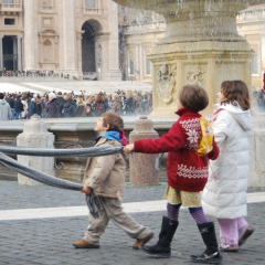 Le Vatican en famille par Trishhhh via Flickr