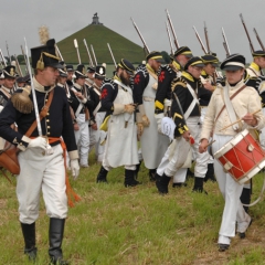 Reconstitutions historiques de la bataille de Waterloo en juin par les organisateurs